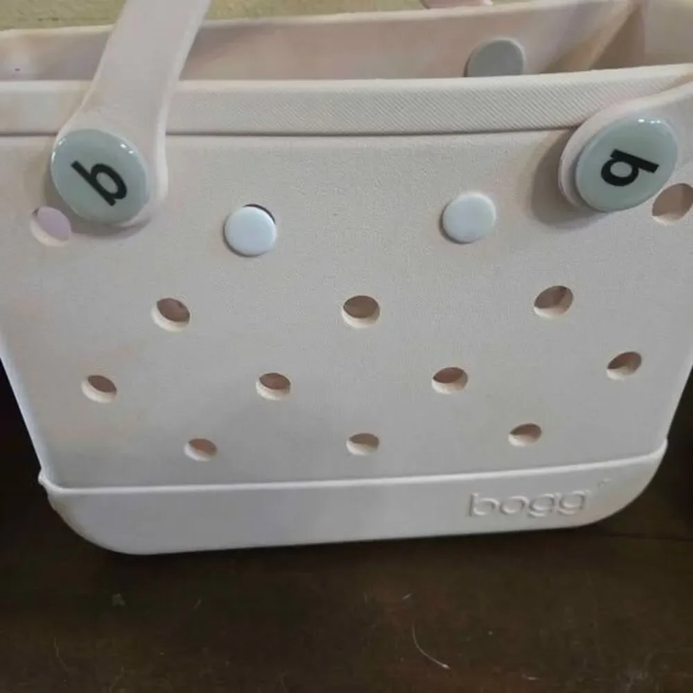 Bitty BOGG Bag - Light Pink - Good Condition -  11